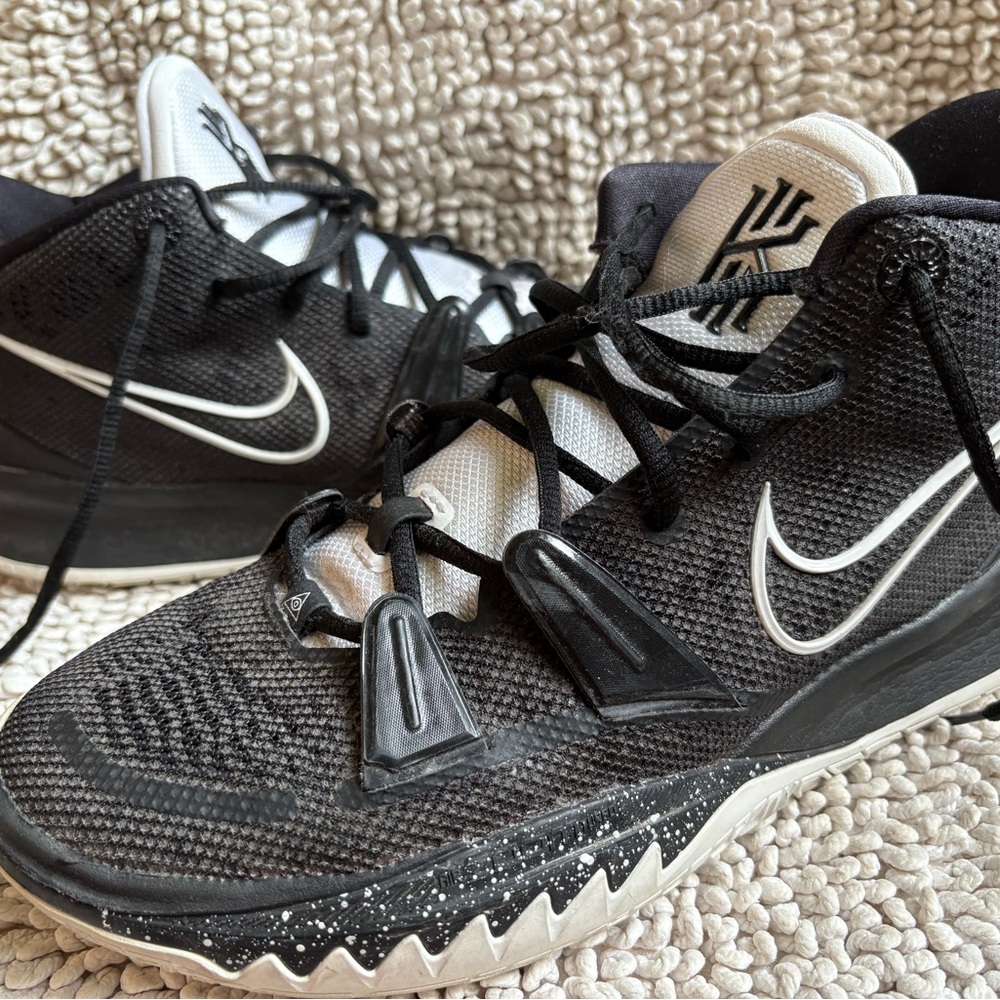 Nike Kyrie 7 Irving TB ‘Black and White’